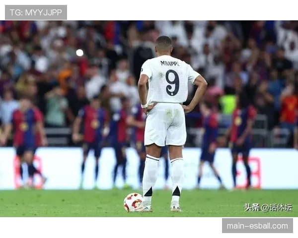 皇马为追赶巴萨火力加强进攻，导致防守漏洞增加陷入恶性循环